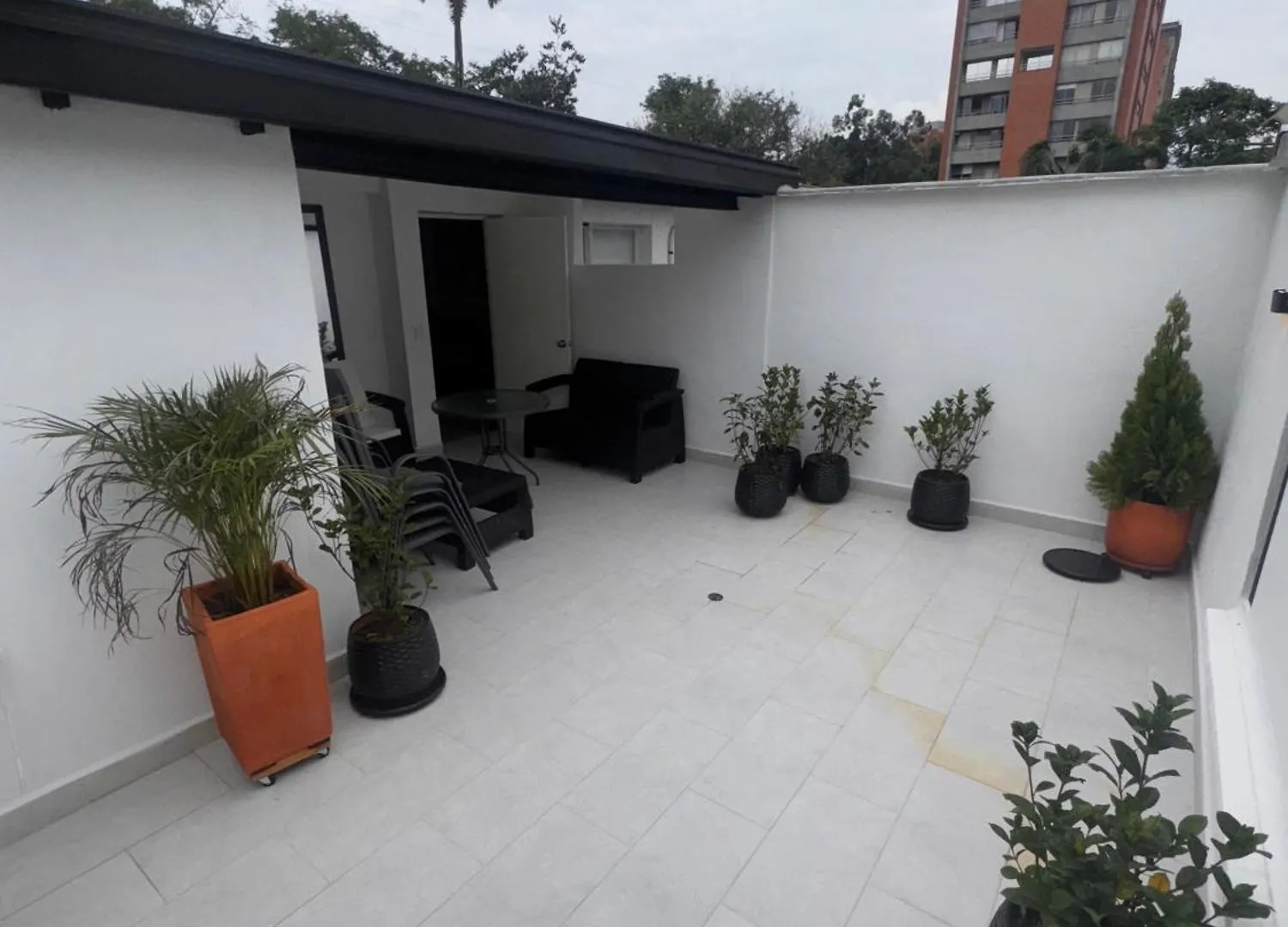 Hotel Asia El Poblado Медельин